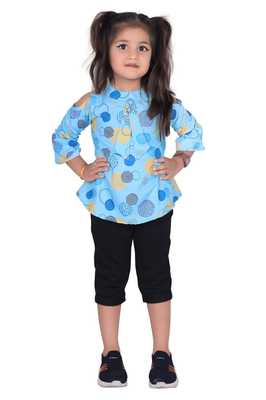 KIDS-1094 BY AQSAWHOLESALE RAYON PRINT KIDS TOP