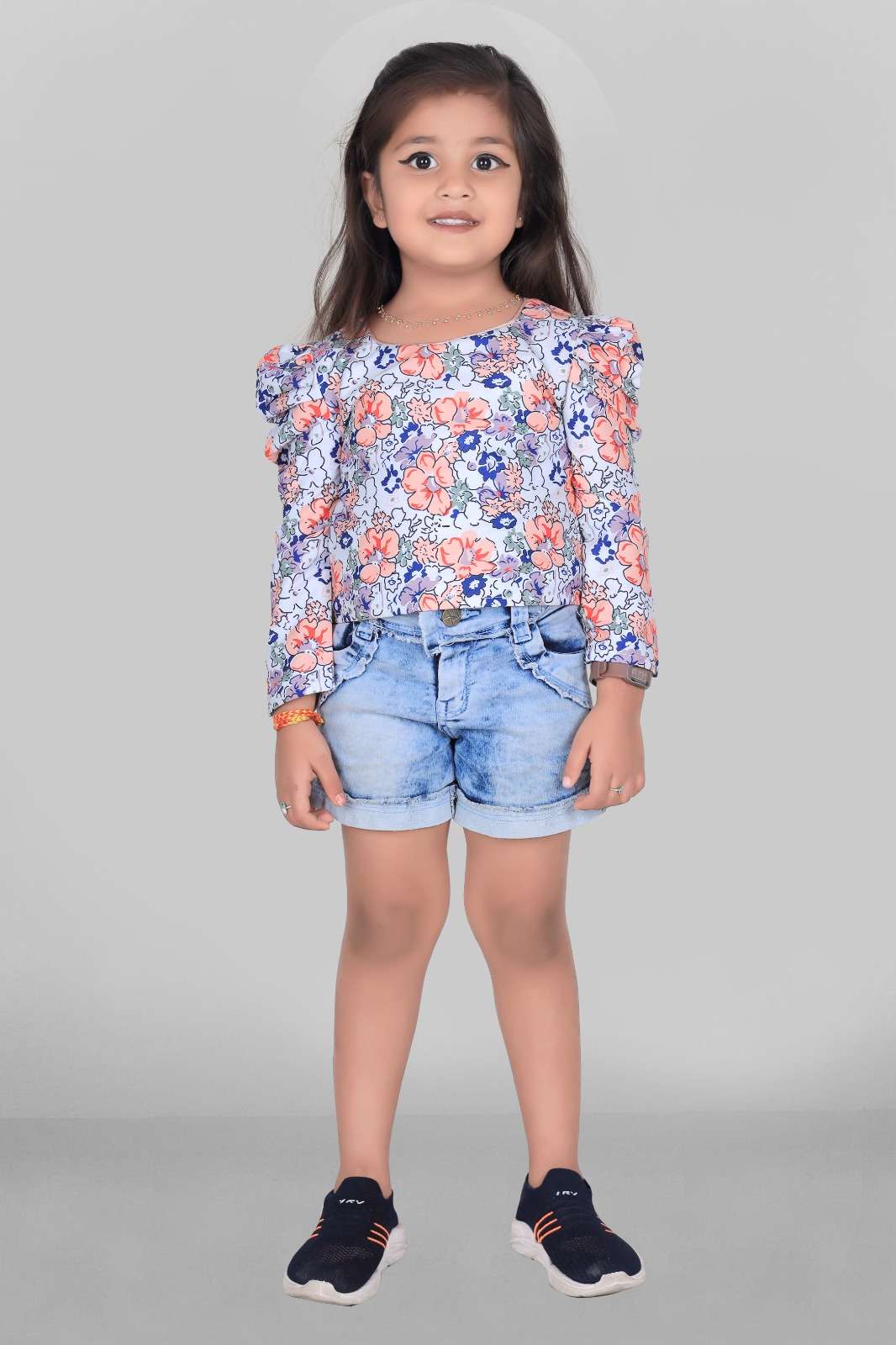 KIDS-1096 BY AQSAWHOLESALE RAYON PRINT KIDS TOP TUNIC