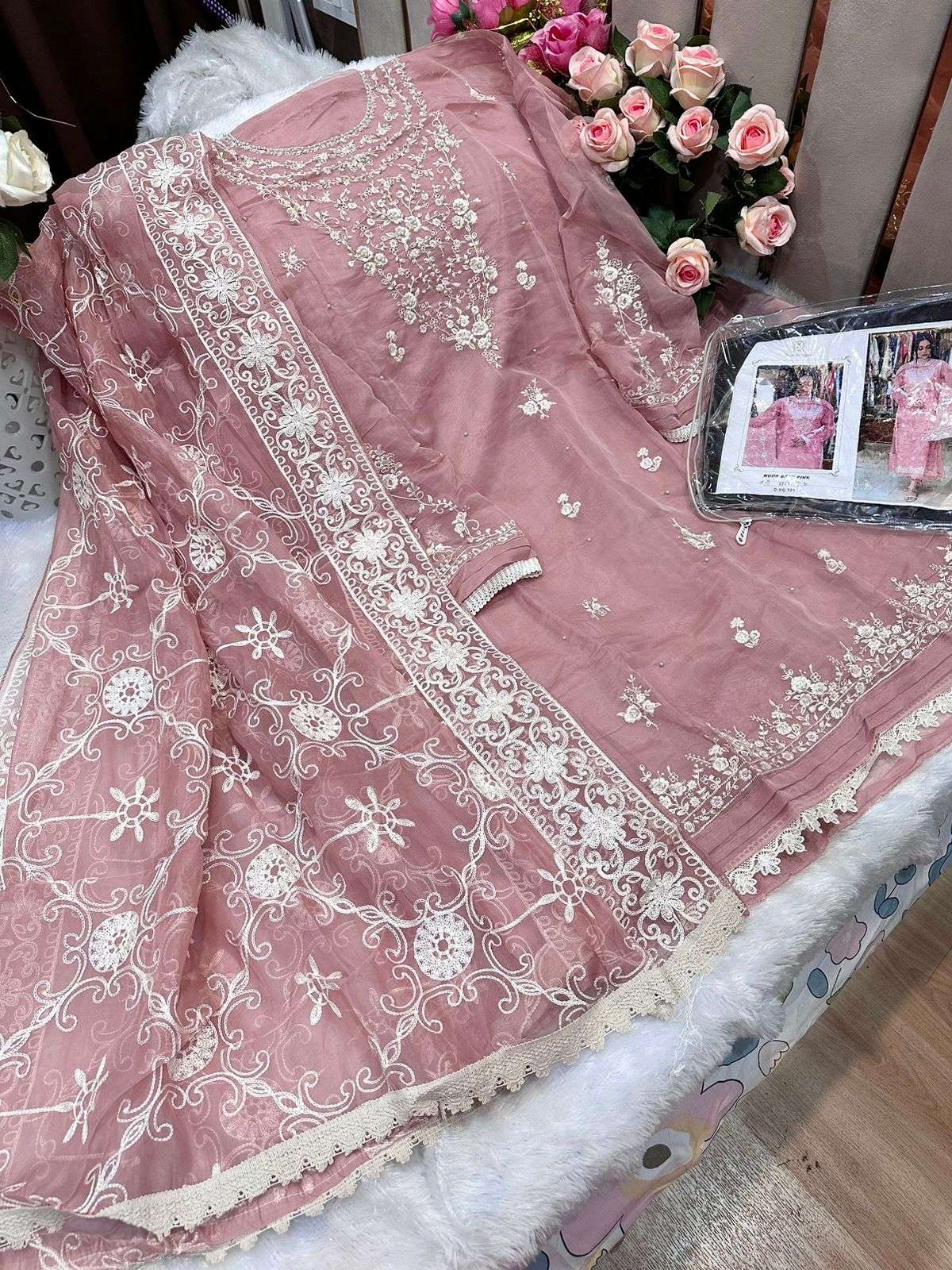 Z-191 COLOURS BY ZIAAZ DESIGNS ORGANZA EMBROIDERY WORK PAKISTANI DRESSES