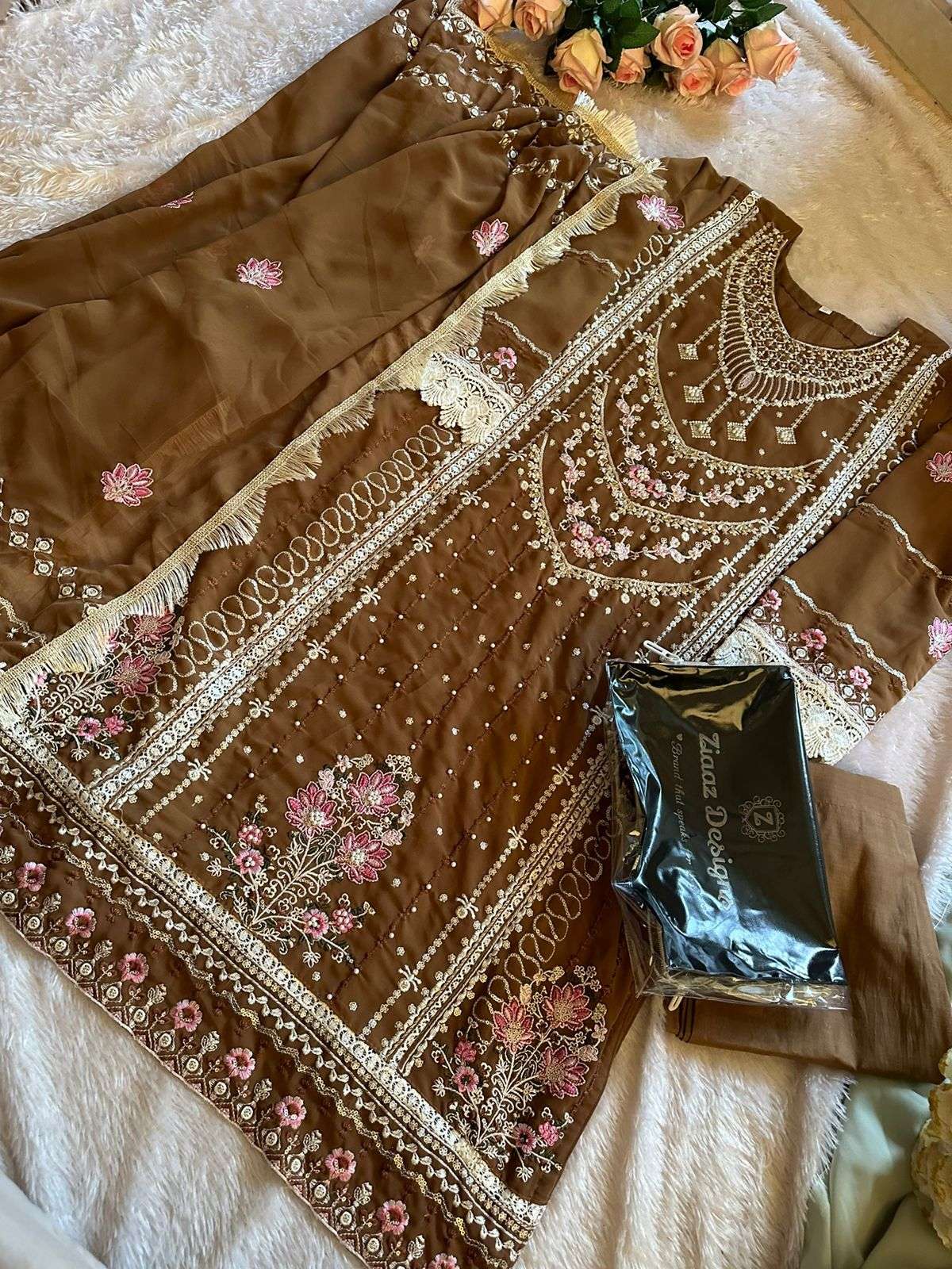 Z-440 COLOURS BY ZIAAZ DESIGNS GEORGETTE HEAVY EMBROIDERY WORK PAKIDTANI DRESSES