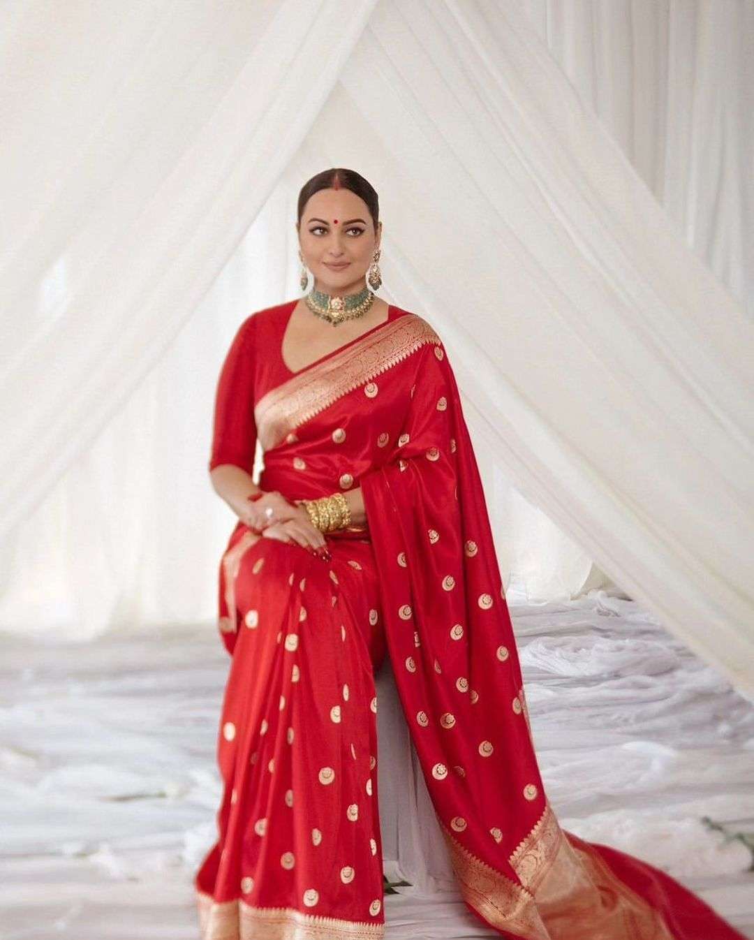 SONAKSHI BY AQSAWHOLESALE SOFT SILK ZARI GOLD WORK SAREE