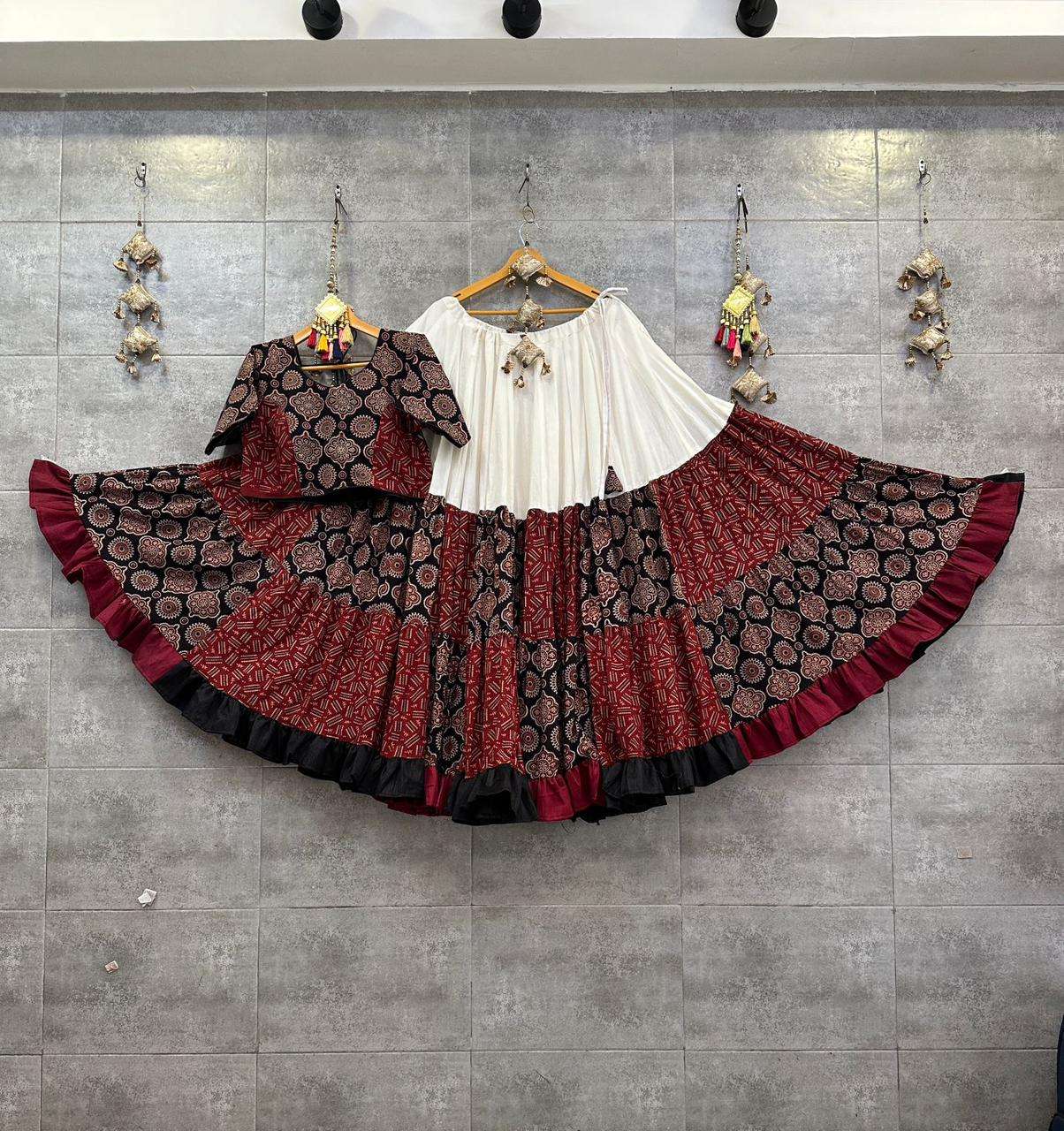 ASR-SNEHA BY AQSAWHOLESALE CAMBRIC COTTON WORK READYMADE NAVRATRI CHANIYA CHOLIS